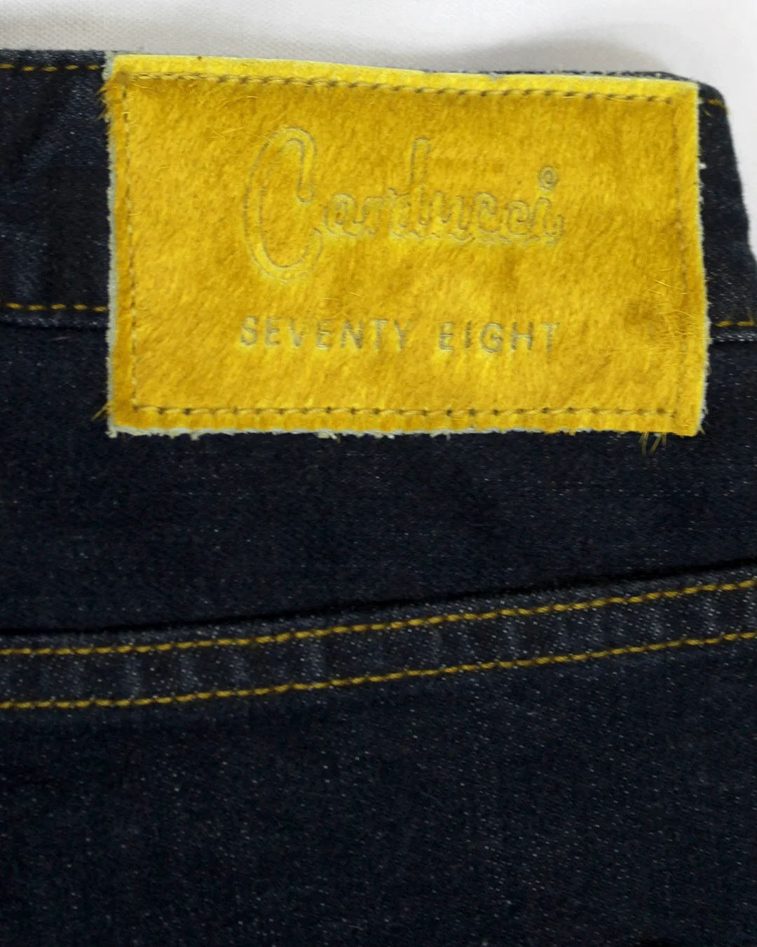 Carducci Mens Classic Navy Straight Leg Denim Jeans - Timeless Style and Comfort