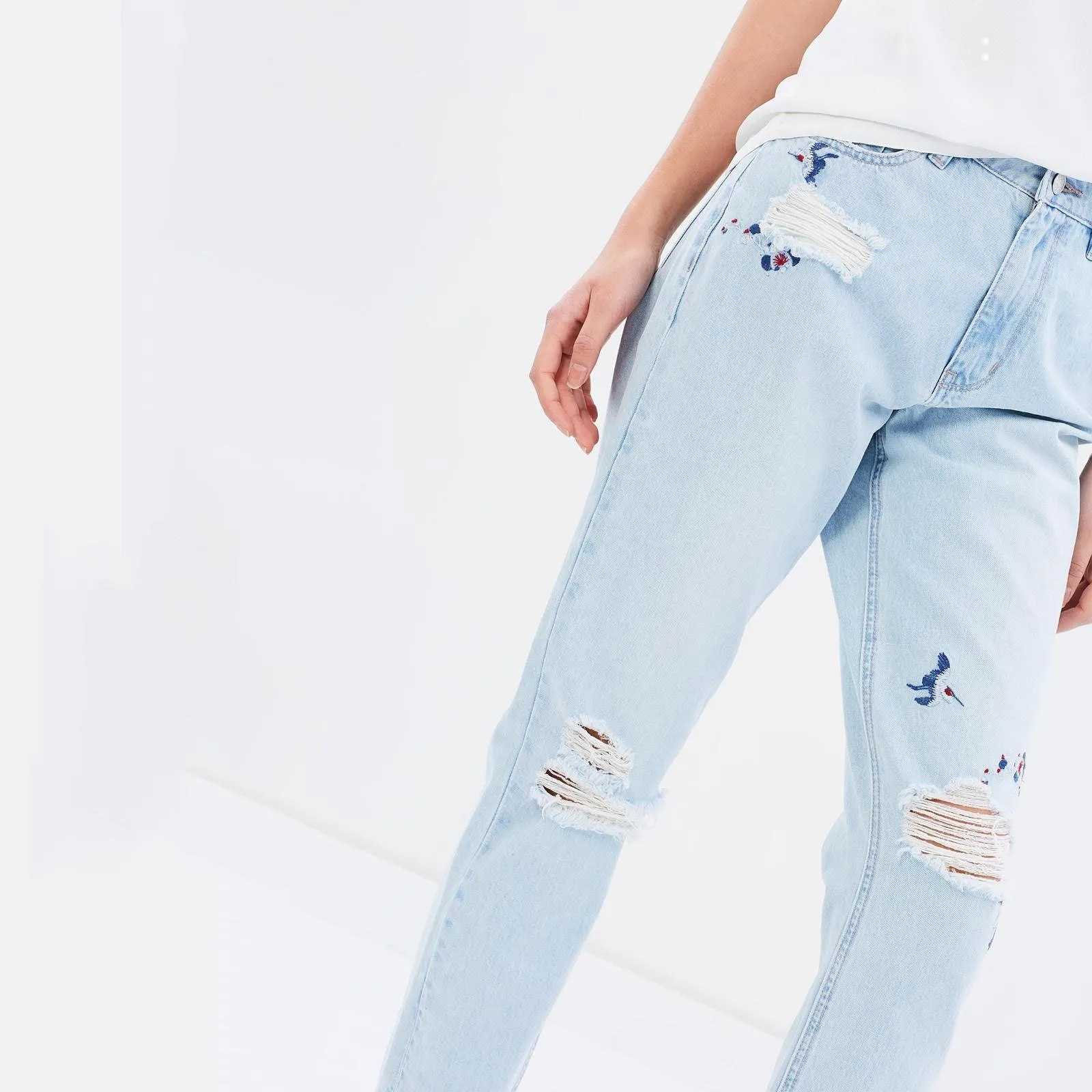 Lee Riders Light Ripped Embroidered 'Girlfriend Jean' - Size 14