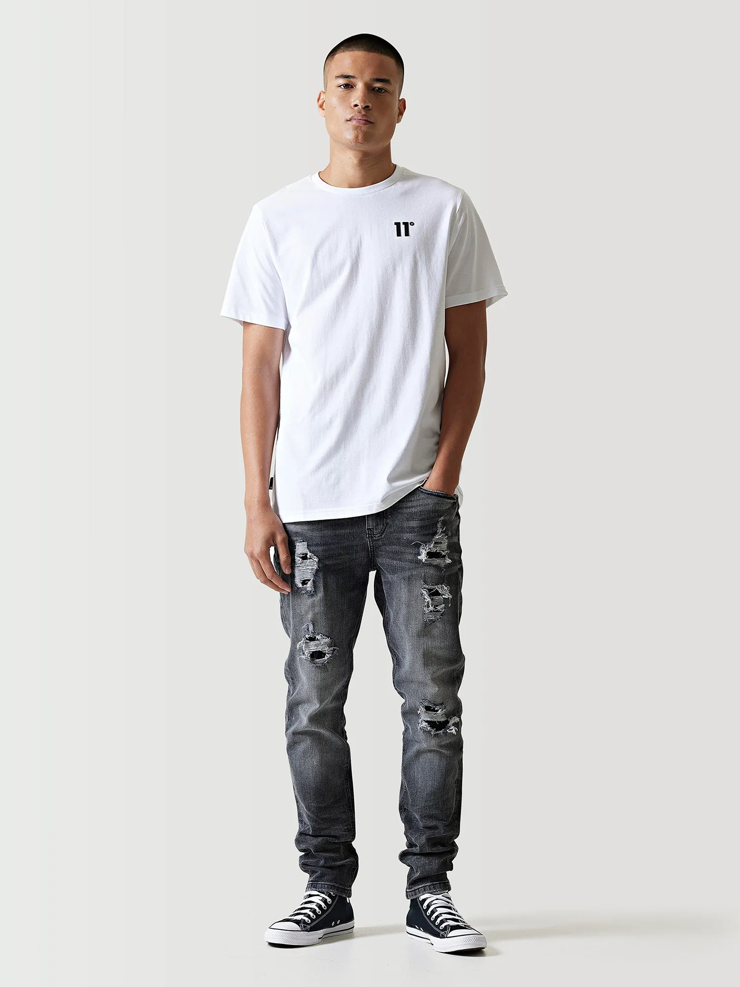 Sustainable Premium Ripped Jeans - Black Slub